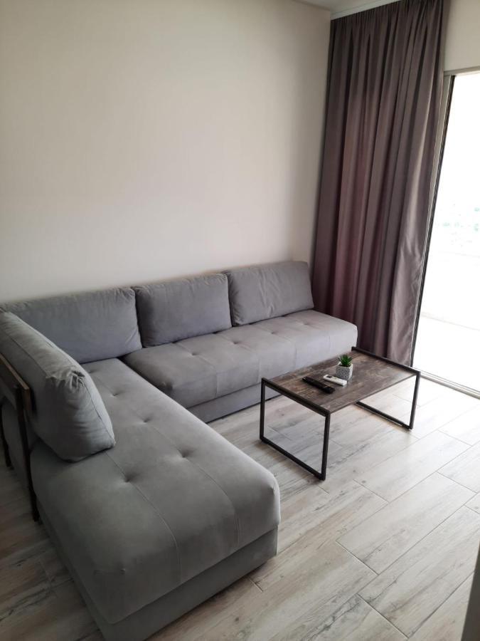 Disy Apartments Vlorë Esterno foto