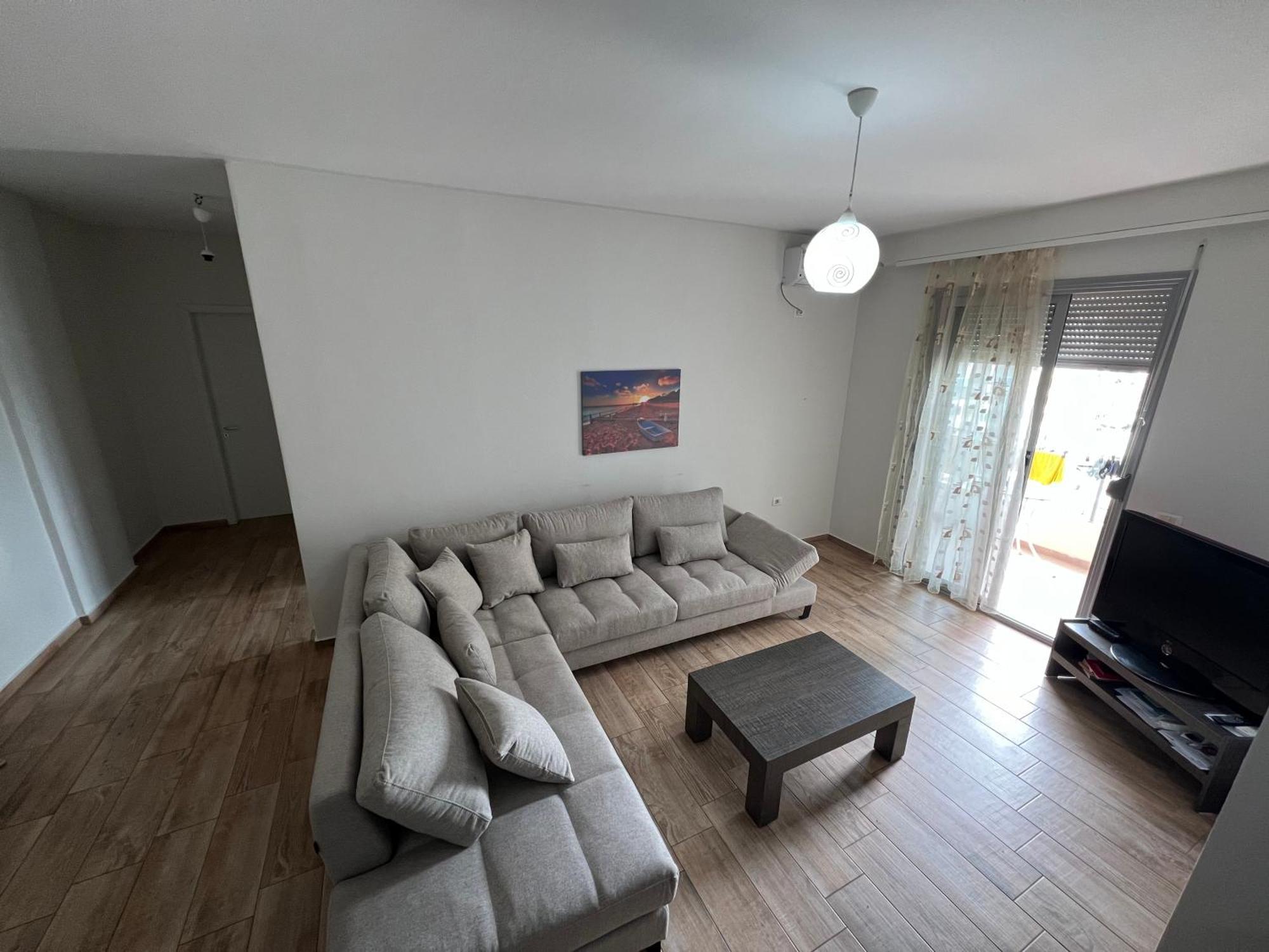 Disy Apartments Vlorë Esterno foto