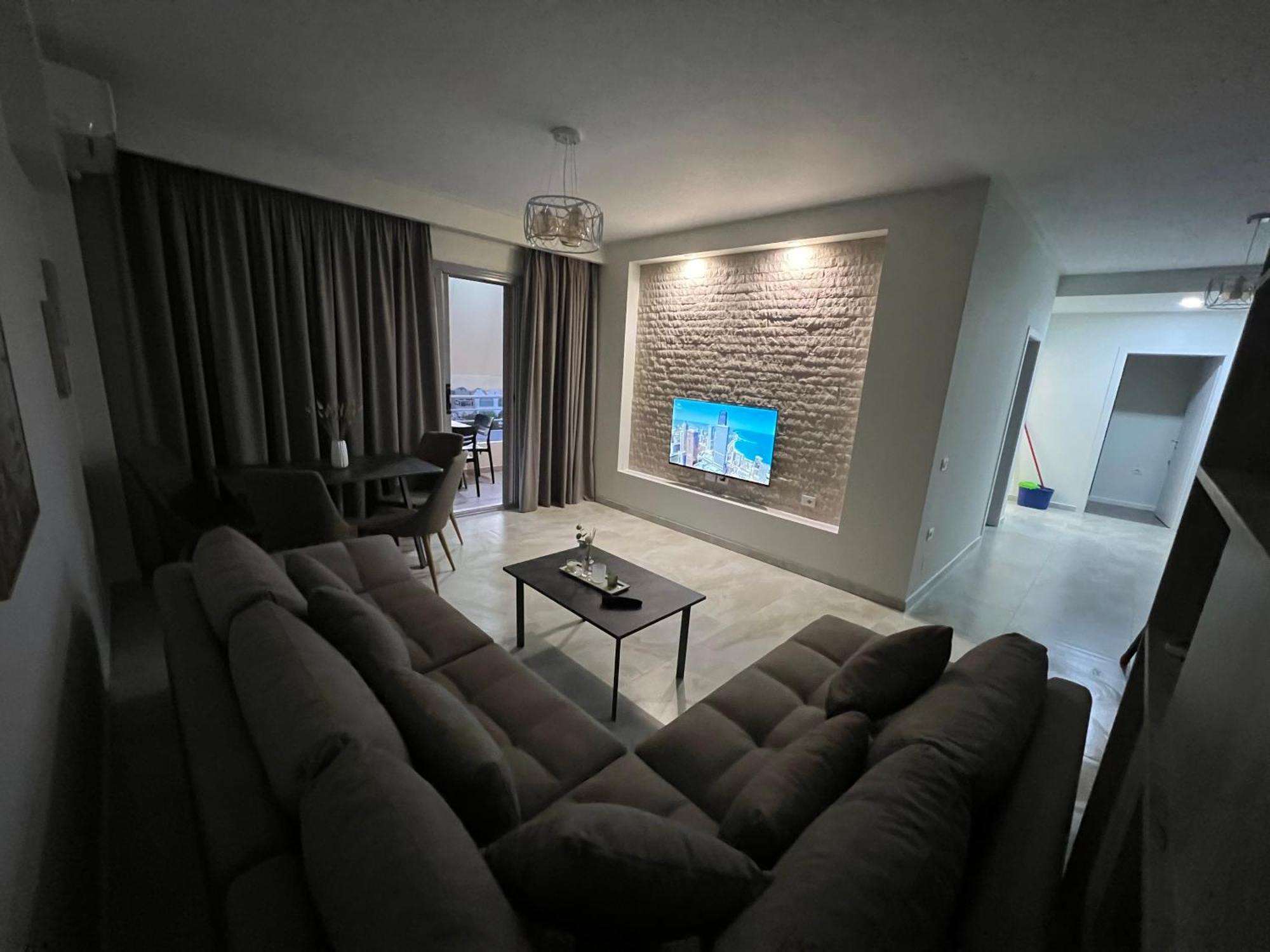 Disy Apartments Vlorë Esterno foto